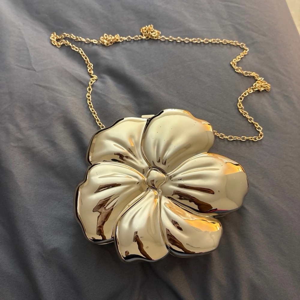 Gold Floral Chain Bag